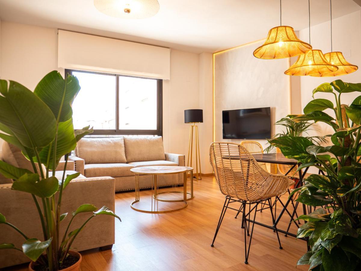 Stylish Apartment In The Heart Of Malaga With Pool 외부 사진