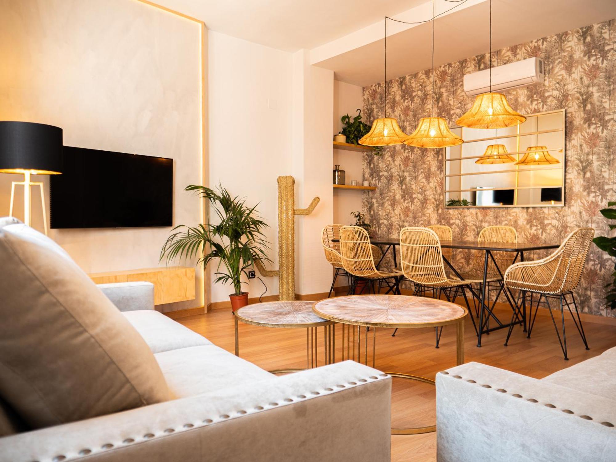 Stylish Apartment In The Heart Of Malaga With Pool 외부 사진